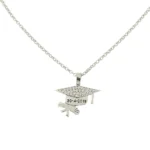 Collana cappello laurea con pietre e incisione