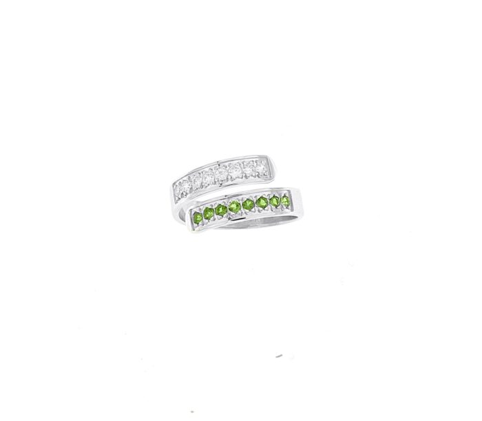 Anello contrarie' con zirconi - immagine 1