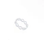 Anello con giro di infiniti